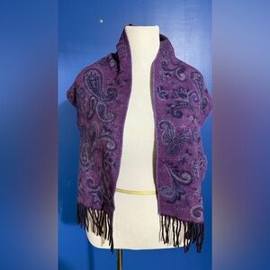 Elegant Cashmink Purple Paisley Scarf